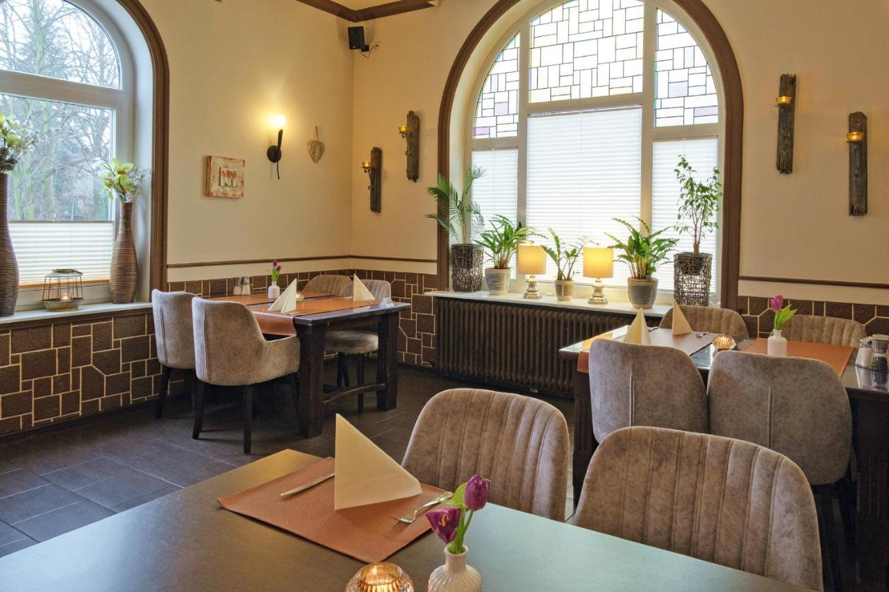 Hotel-Restaurant Holsteiner Hof Geesthacht Esterno foto